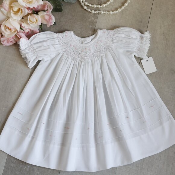 White Smocked Heirloom Bishop Dress Boutique 3-6 Months - Picture 1 of 6